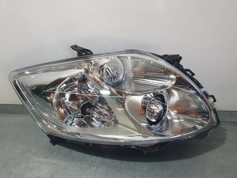 Recambio de faro derecho para toyota auris referencia OEM IAM   NUEVO