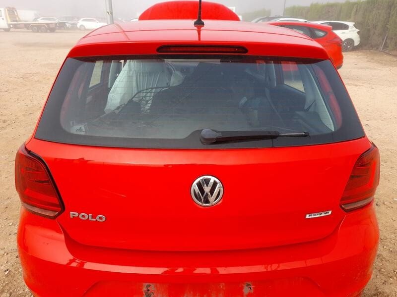 Recambio de porton trasero para volkswagen polo v (6r1, 6c1) 1.0 referencia OEM IAM 6R6827025D  