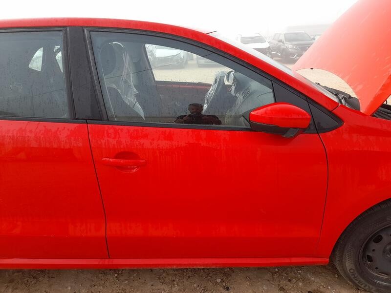Recambio de puerta delantera derecha para volkswagen polo v (6r1, 6c1) 1.0 referencia OEM IAM 6R4831056J  