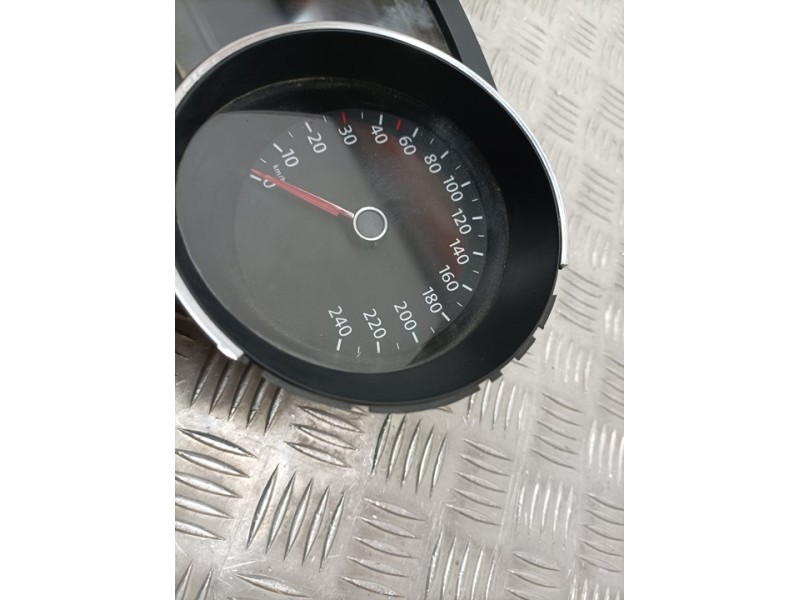 Recambio de cuadro instrumentos para volkswagen polo (6r1) 5 puertas referencia OEM IAM 6C0920730A A2C90364900 