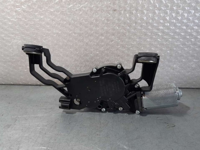 Recambio de motor limpia trasero para smart forfour básico (55kw) referencia OEM IAM A4548200208 0390201593 3 PINES BOSCH