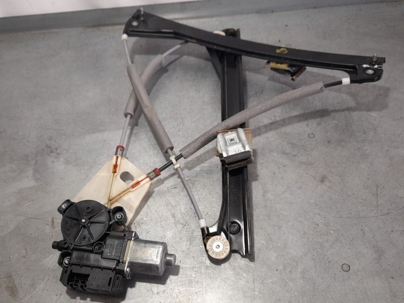 Recambio de elevalunas delantero izquierdo para volkswagen polo (6r1) 5 puertas referencia OEM IAM 6R4837461N  ELECTRICO 0130822