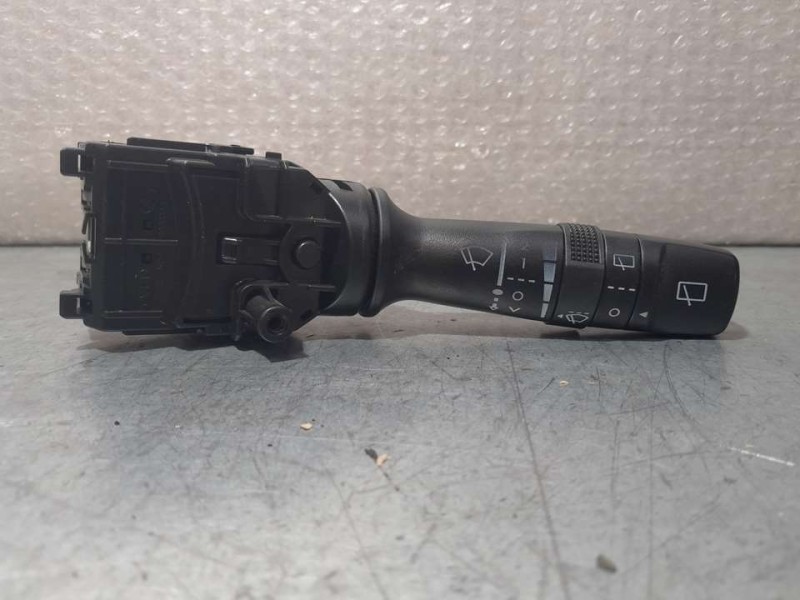 Recambio de mando limpia para hyundai i20 go! brasil referencia OEM IAM 202008910  