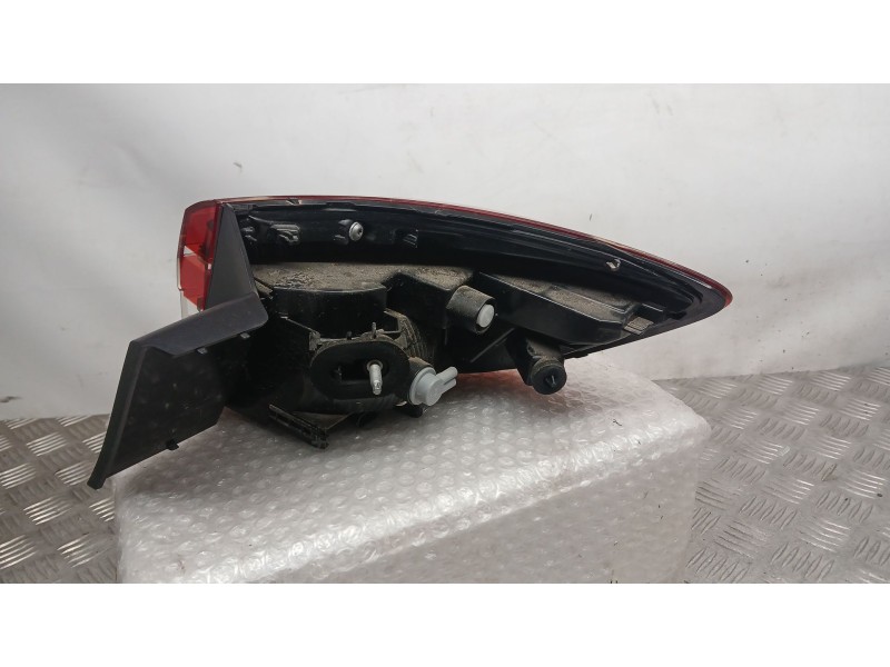 Recambio de piloto trasero izquierdo exterior para renault clio v (b7_) 1.0 lpg (b7mt) referencia OEM IAM 265551035R ROZADO 1783