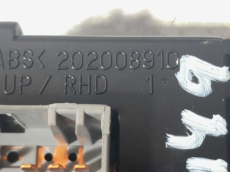 Recambio de mando limpia para hyundai i20 go! brasil referencia OEM IAM 202008910  