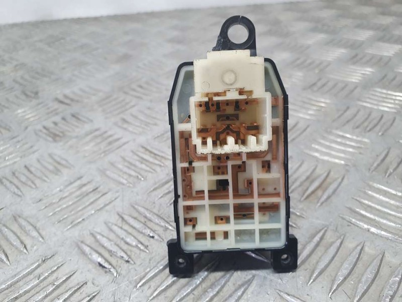 Recambio de mando retrovisor para hyundai i20 go! brasil referencia OEM IAM 202008161  