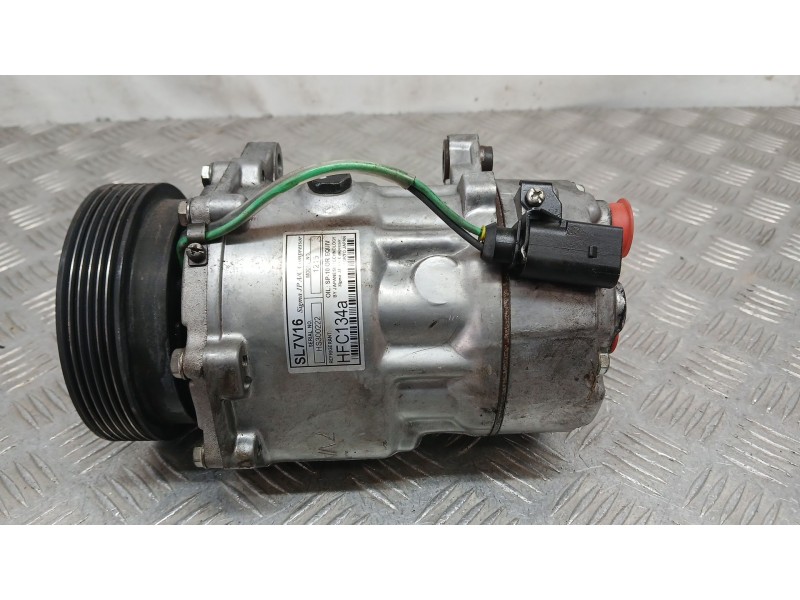 Recambio de compresor aire acondicionado para volkswagen golf iv (1j1) 1.9 tdi referencia OEM IAM HS300222 MODEL 1215 SL7V16