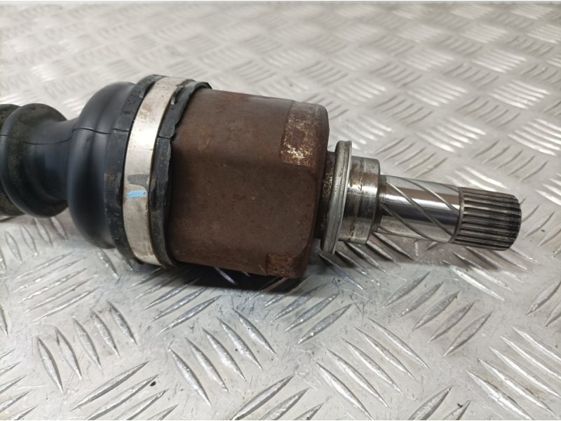 Recambio de transmision delantera izquierda para renault scenic ii authentique referencia OEM IAM 8200330413  