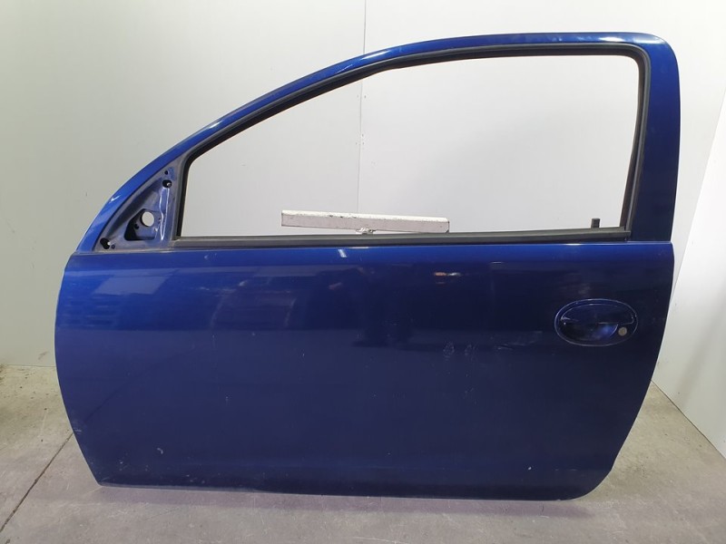 Recambio de puerta delantera izquierda para opel corsa c cosmo referencia OEM IAM 13114687  