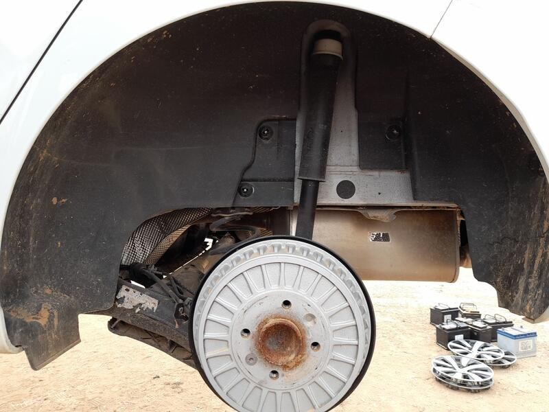 Recambio de plastico pase rueda tras. izq. para renault clio v (b7_) 1.0 lpg (b7mt) referencia OEM IAM 767497372R  