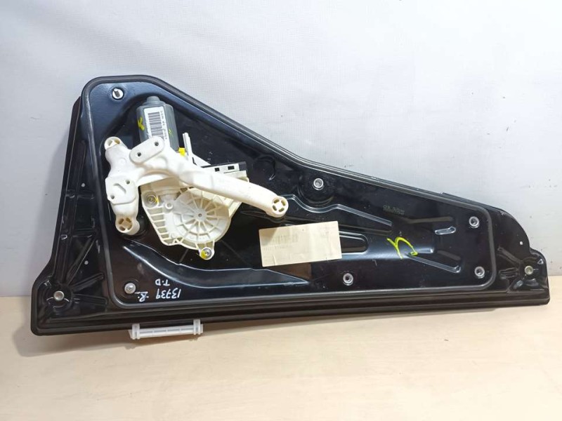 Recambio de elevalunas trasero derecho para land rover range rover sport hse referencia OEM IAM AH2217000AA  ELECTRICO 6 PINS