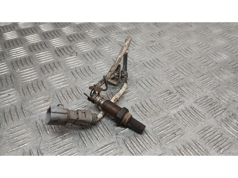 Recambio de sonda lambda para toyota corolla (e21) hybrid active referencia OEM IAM 8946547090 DENSO 