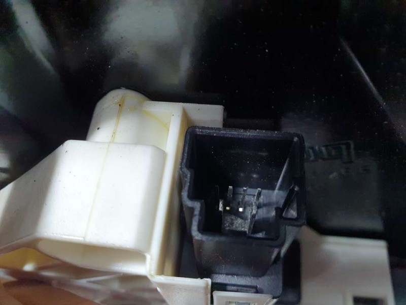 Recambio de elevalunas trasero izquierdo para land rover range rover sport hse referencia OEM IAM AH2227001AA  ELECTRICO 6 PINES