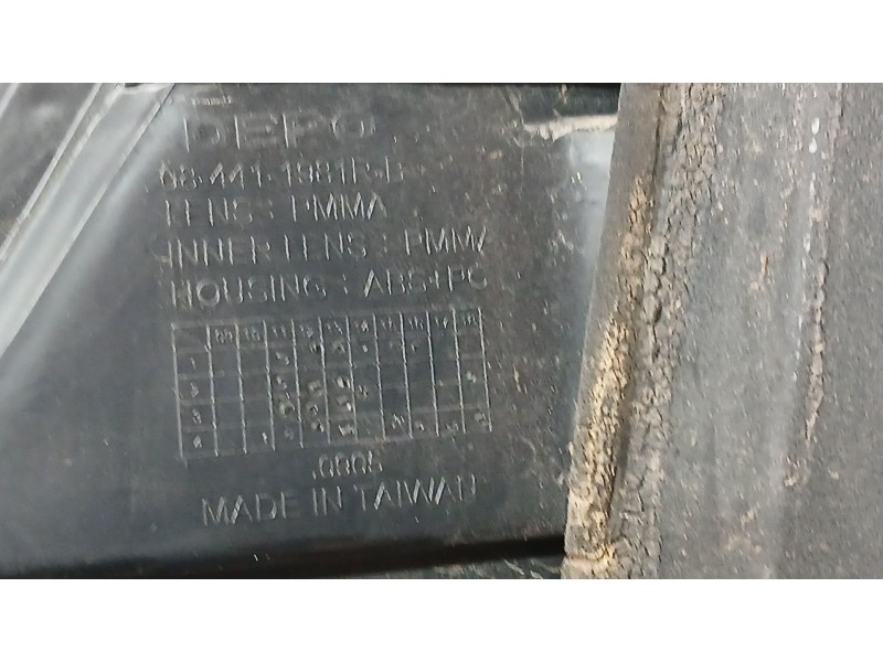 Recambio de piloto trasero derecho para volkswagen golf iv (1j1) 1.9 tdi referencia OEM IAM 1J6945096R TOCADO 