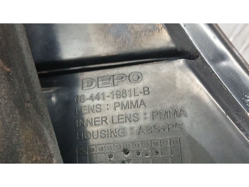 Recambio de piloto trasero izquierdo para volkswagen golf iv (1j1) 1.9 tdi referencia OEM IAM 1J6945095Q  084411981L