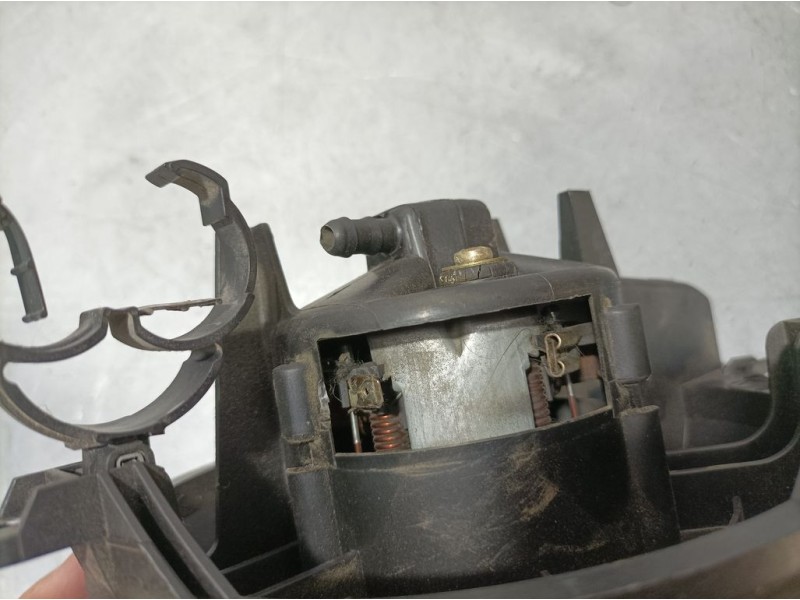 Recambio de motor calefaccion para citroën xsara berlina 1.6i 16v premier referencia OEM IAM 740471233F  BEHR