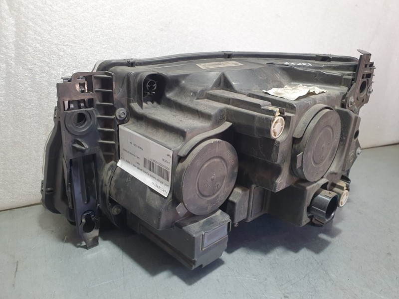 Recambio de faro derecho para land rover range rover sport hse referencia OEM IAM CH3213W029BA 89905972 