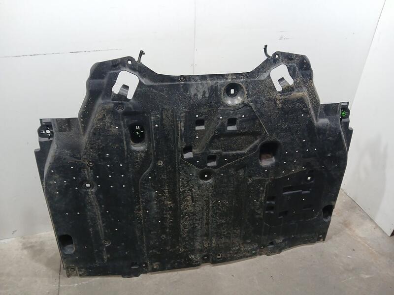 Recambio de cubrecarter para jeep avenger (j2) electric referencia OEM IAM 9847060580 DELANTERO PARTE BAJA COCHE TOCADO