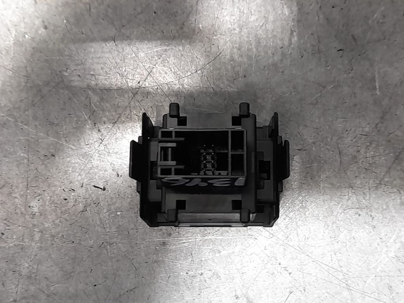 Recambio de mando multifuncion para skoda yeti experience referencia OEM IAM 5L0941333  