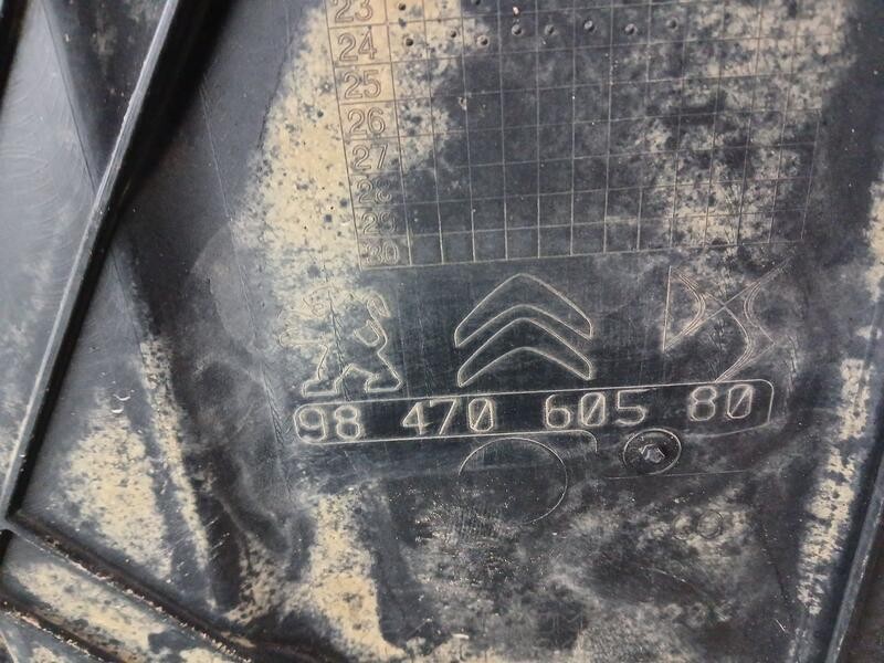 Recambio de cubrecarter para jeep avenger (j2) electric referencia OEM IAM 9847060580 DELANTERO PARTE BAJA COCHE TOCADO