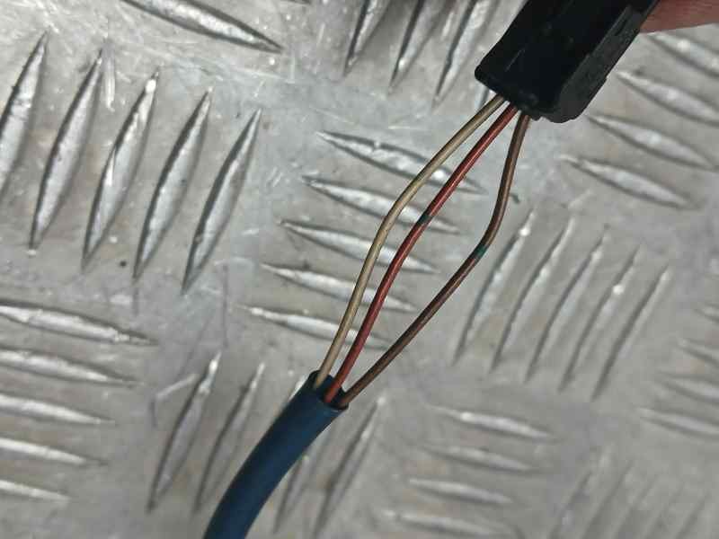 Recambio de retrovisor izquierdo para citroën c2 sx referencia OEM IAM 8149RN  ELECTRICO 3 CABLES ROZADO