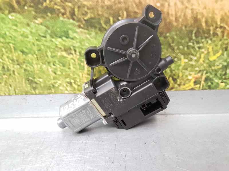 Recambio de motor elevalunas trasero izquierdo para volkswagen polo (6r1) advance referencia OEM IAM 6R0959811N S850311253 5 PIN