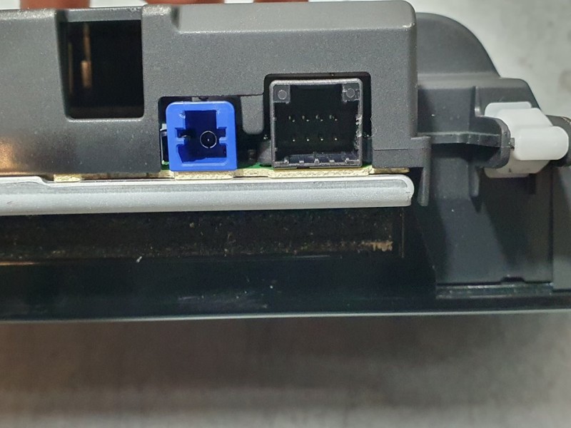 Recambio de sistema navegacion gps para mazda cx-30 basis 2wd referencia OEM IAM DFR5611J0 B10665025 