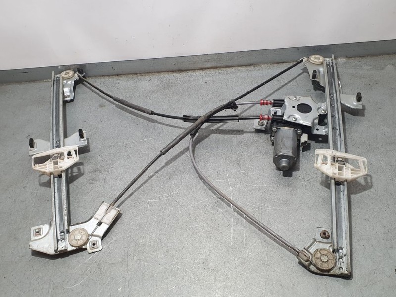 Recambio de elevalunas delantero derecho para peugeot partner (s2) combiespace referencia OEM IAM   ELÉCTRICO 2 PINS