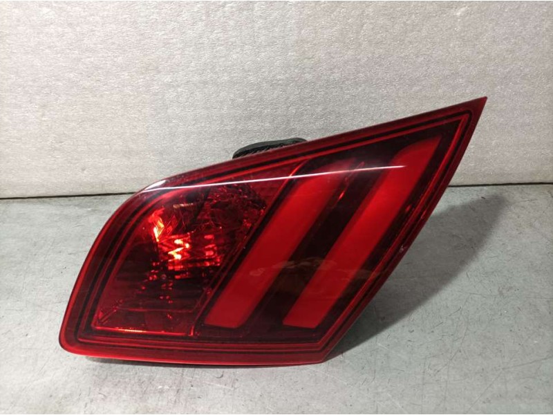 Recambio de piloto trasero derecho para peugeot 308 allure referencia OEM IAM 9677818280 81260201 INTERIOR