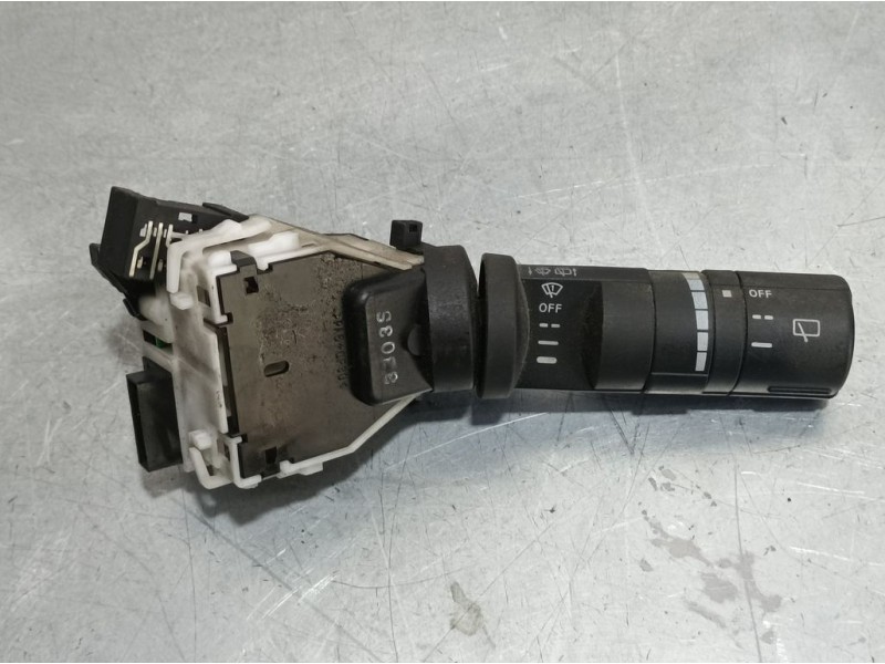 Recambio de mando limpia para nissan murano (z50) básico referencia OEM IAM 25260CA000  