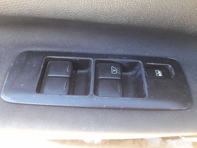 Recambio de mando elevalunas delantero izquierdo para nissan qashqai i (j10, nj10) 1.5 dci referencia OEM IAM 25401JD001  