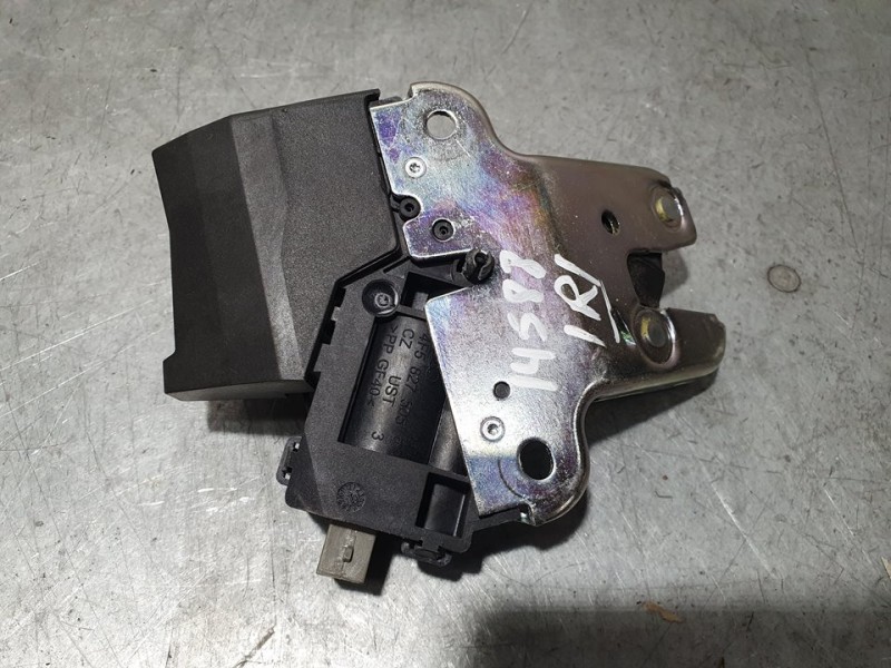 Recambio de cerradura maletero / porton para seat exeo berlina (3r2) reference referencia OEM IAM 4F5827505D  