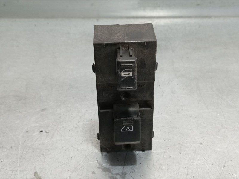 Recambio de mando elevalunas delantero derecho para nissan murano (z50) básico referencia OEM IAM 25411AX01A  