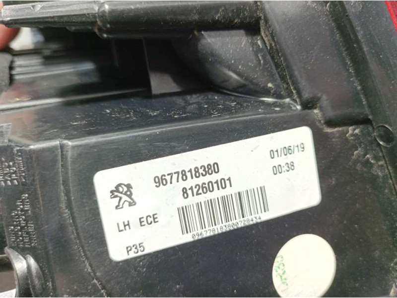 Recambio de piloto trasero izquierdo para peugeot 308 allure referencia OEM IAM 9677818380 81260101 INTERIOR