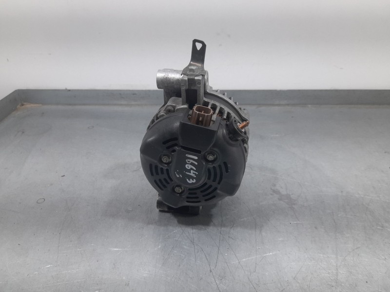 Recambio de alternador para toyota corolla verso (zer_, zze12_, r1_) 2.2 d-4d (aur10_) referencia OEM IAM 270600G011 DENSO 37068
