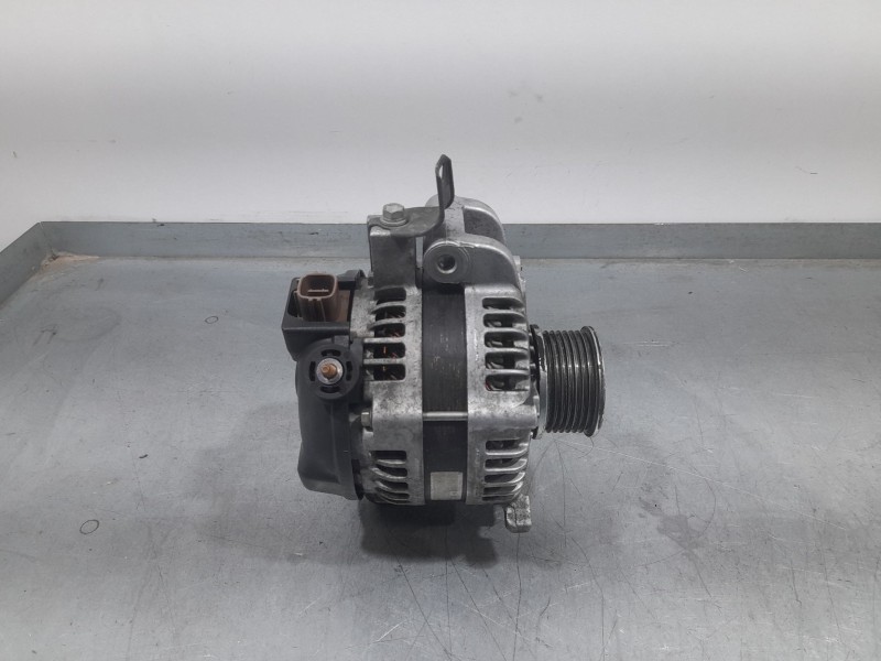 Recambio de alternador para toyota corolla verso (zer_, zze12_, r1_) 2.2 d-4d (aur10_) referencia OEM IAM 270600G011 DENSO 37068