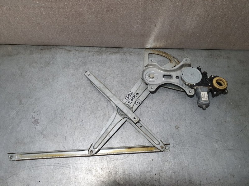 Recambio de elevalunas trasero derecho para toyota corolla verso (r1) 2.2 d-4d luna referencia OEM IAM SIN REF 6 PINS ELÉCTRICO 