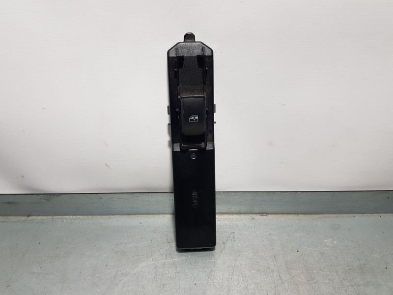 Recambio de mando elevalunas trasero izquierdo para saab 9-3 sport sedán linear sport referencia OEM IAM 12772020  TEMIC