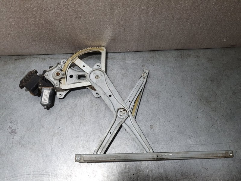 Recambio de elevalunas trasero derecho para toyota corolla verso (r1) 2.2 d-4d luna referencia OEM IAM SIN REF 6 PINS ELÉCTRICO 