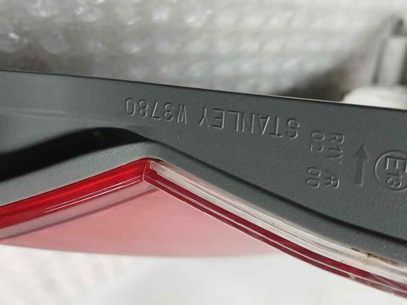 Recambio de piloto trasero izquierdo para honda cr-v elegance hybrid 2wd referencia OEM IAM W3780  INTERIOR STANLEY CANTO ROTO