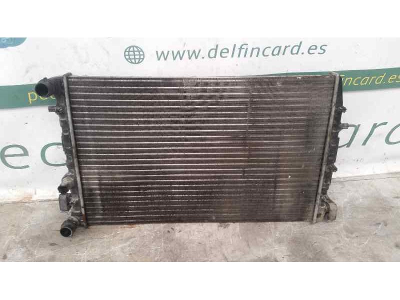 Recambio de radiador agua para volkswagen polo (9n1) trendline referencia OEM IAM 205400191  RV