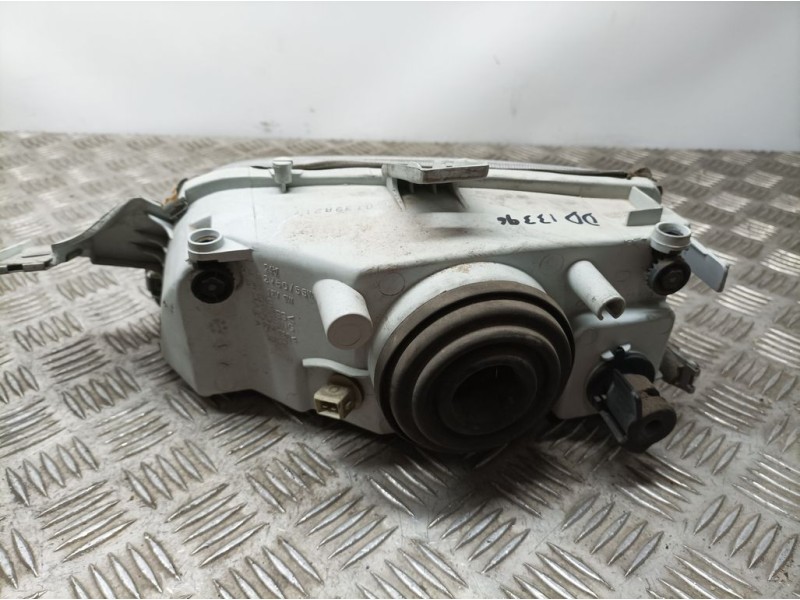 Recambio de faro derecho para fiat punto berl. (176) 60 sx referencia OEM IAM 086611111R  