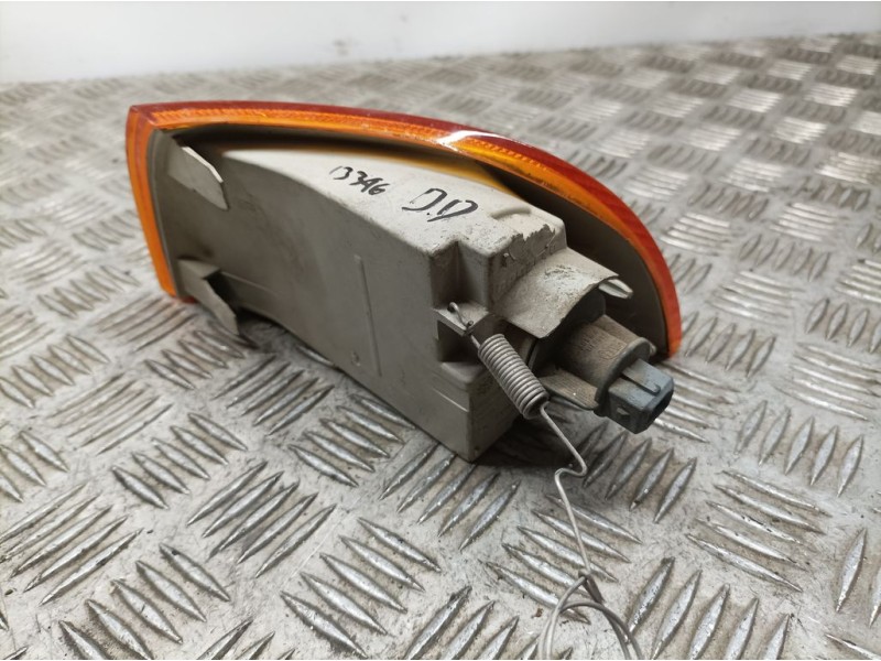 Recambio de piloto delantero derecho para fiat punto berl. (176) 60 sx referencia OEM IAM 46402657  