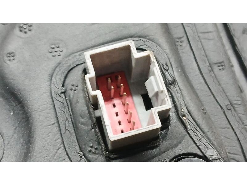 Recambio de retrovisor derecho para ford focus st-line referencia OEM IAM JX7B17E714AD ELECTRICO 8 PINS 