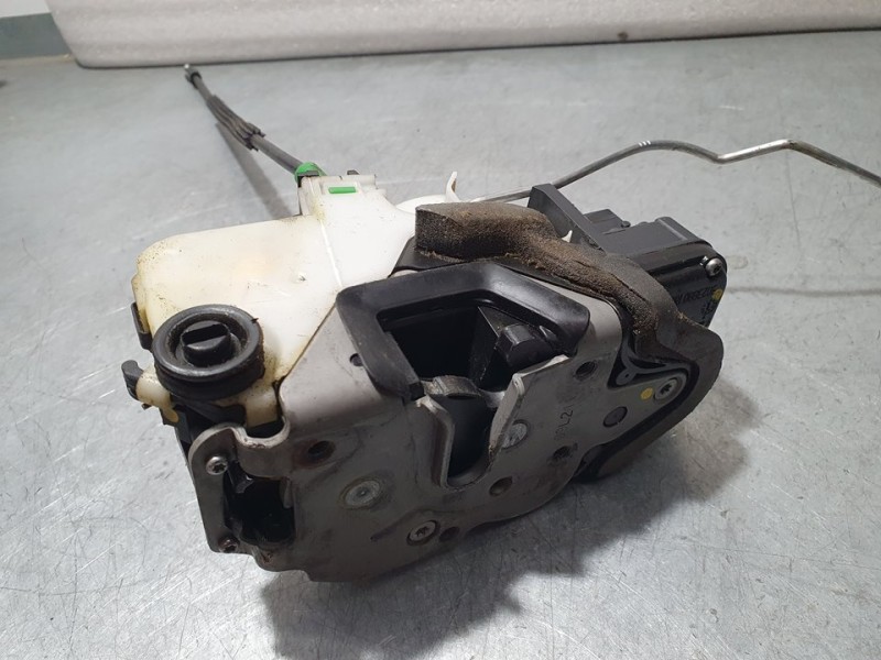 Recambio de cerradura puerta trasera derecha para opel astra j lim. cosmo referencia OEM IAM 13503808  6 PINES