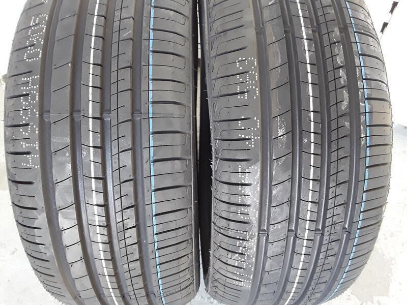 Recambio de neumatico pareja para neumaticos nuevos - referencia OEM IAM 195501582V LANVIGATOR 195/50/15/82V