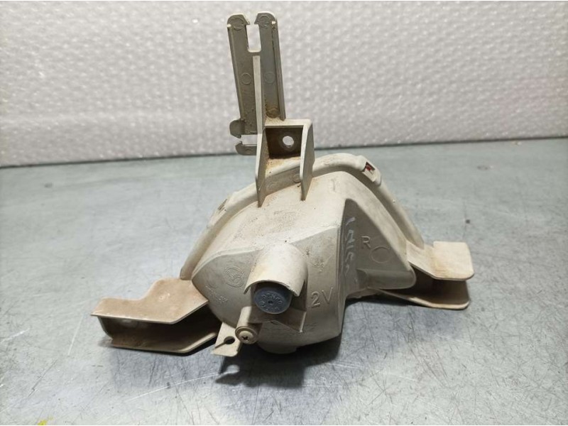 Recambio de piloto trasero derecho paragolpes para mazda 2 lim. (de) 1.3 active (5-ptas.) (55kw) referencia OEM IAM DF715135Y  F