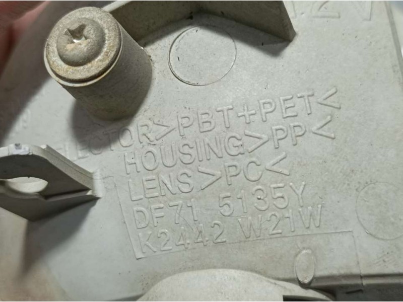 Recambio de piloto trasero derecho paragolpes para mazda 2 lim. (de) 1.3 active (5-ptas.) (55kw) referencia OEM IAM DF715135Y  F