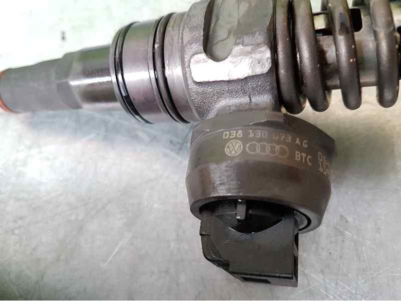 Recambio de inyector para seat leon (1p1) 1.9 tdi referencia OEM IAM 038130073AG 0414720215 BOSCH
