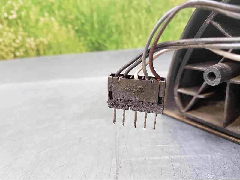 Recambio de retrovisor derecho para mercedes-benz clase a (w168) 140 (168.031) referencia OEM IAM  5 PINS ELECTRICO-TOCADO VER F